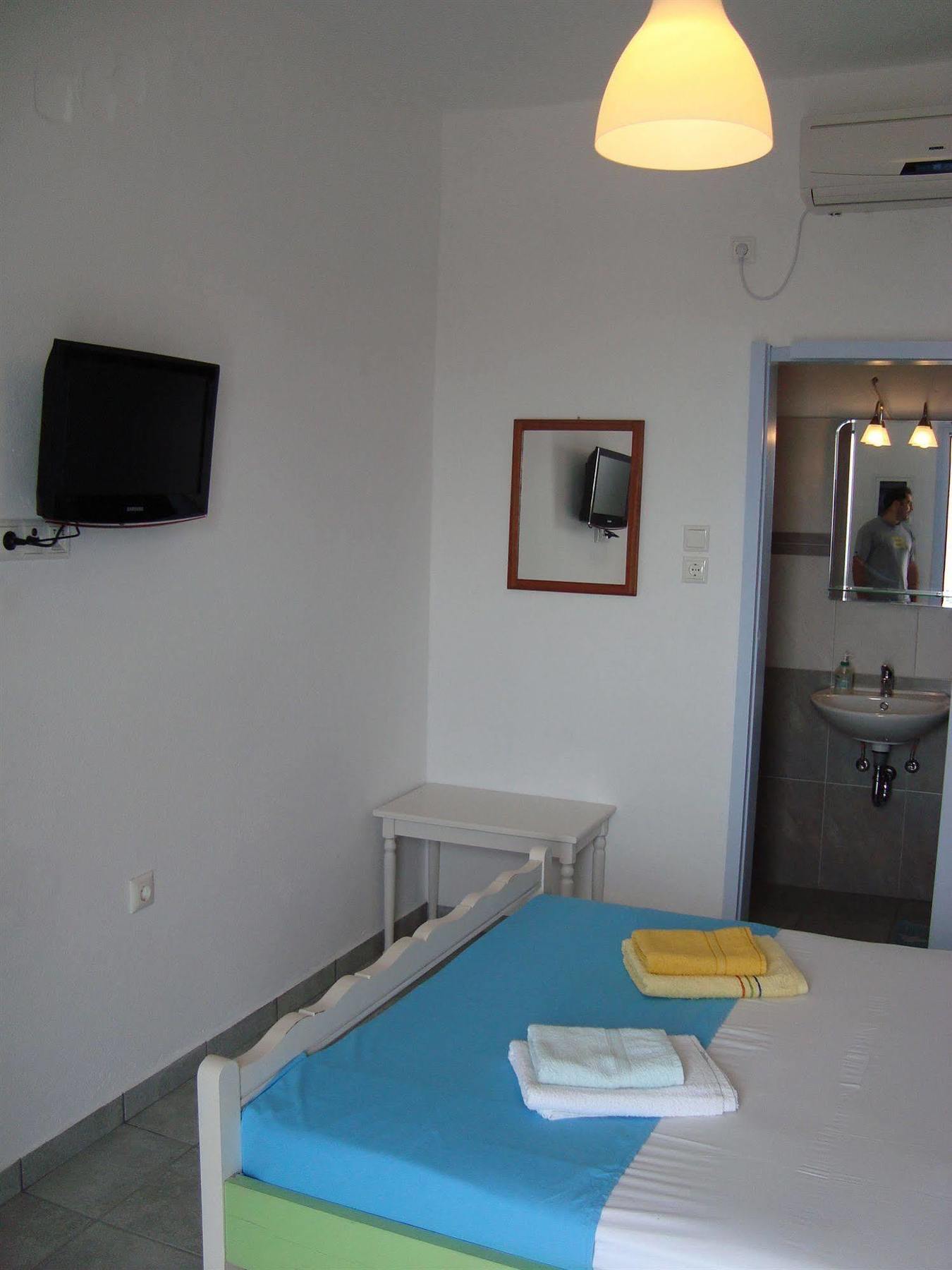Hotel Katerina Piso Livadi Exterior photo